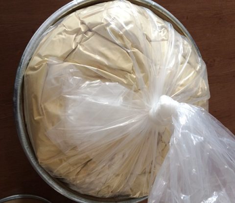 Pine pollen powder in 25kg/drum package